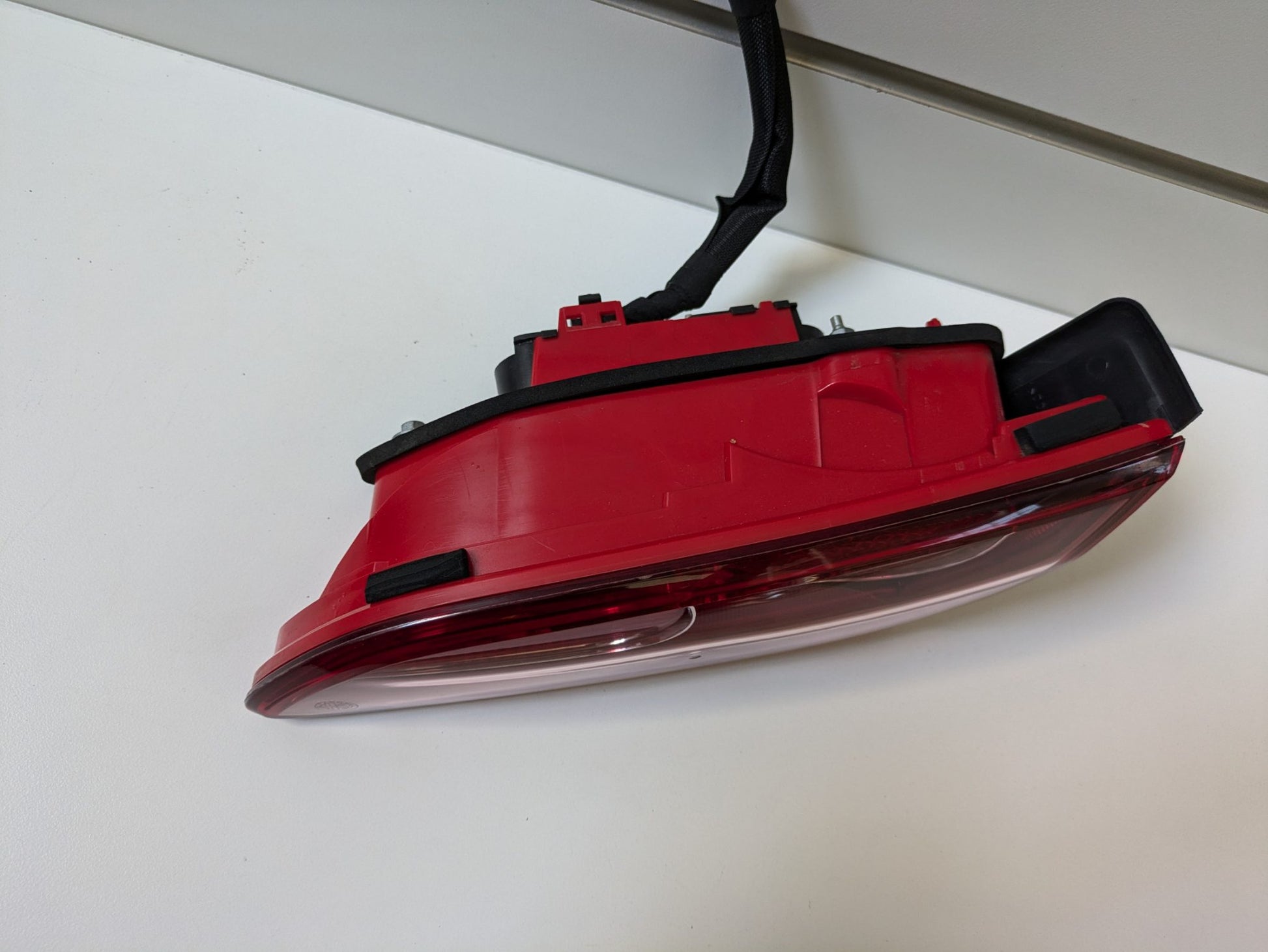 Genuine RH Inner Bootlid Tail Light Alfa Romeo 159 Sedan Type 939 2005 - 2011 Used