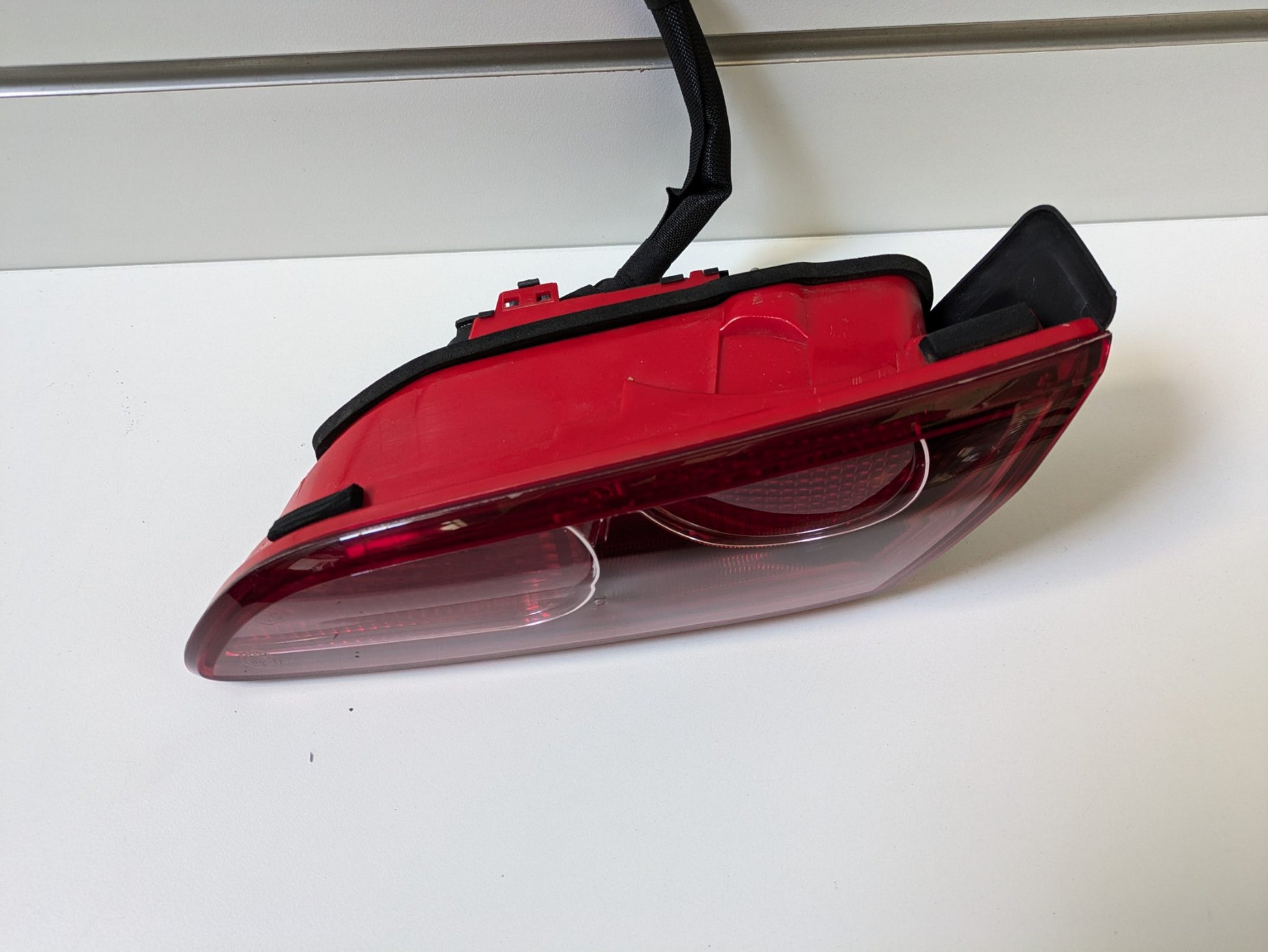 Genuine RH Inner Bootlid Tail Light Alfa Romeo 159 Sedan Type 939 2005 - 2011 Used