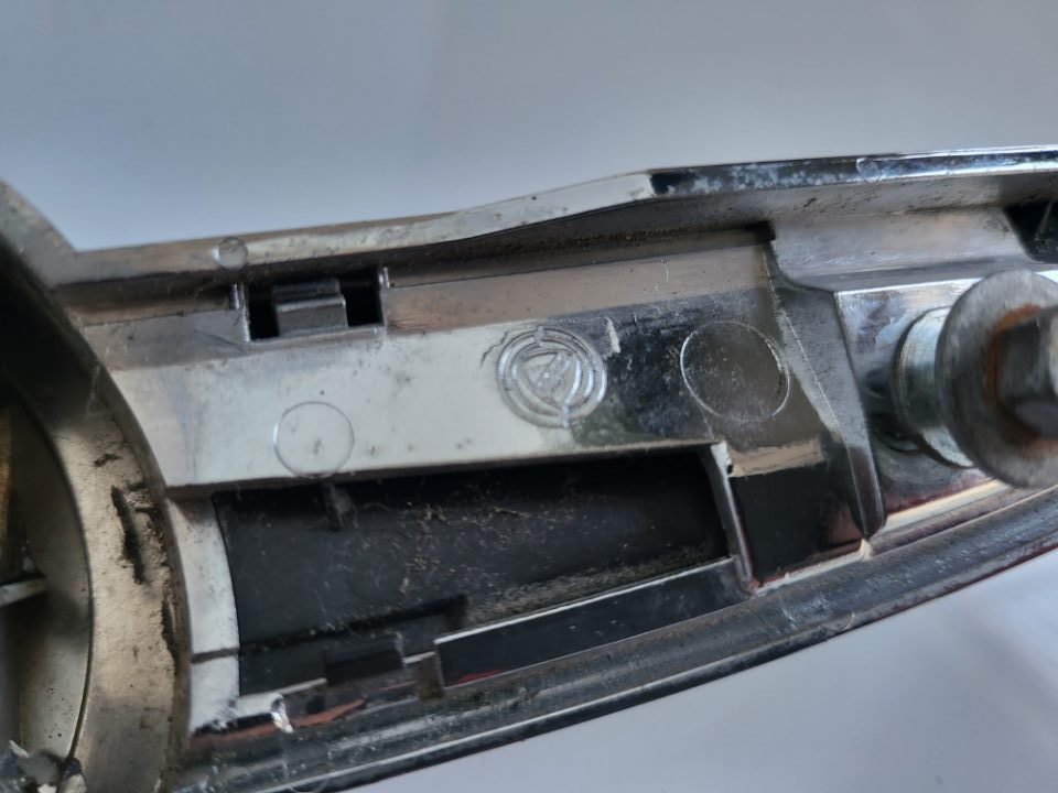 Genuine Grill badge With Chrome "Wings" Alfa Romeo Brera / Spider