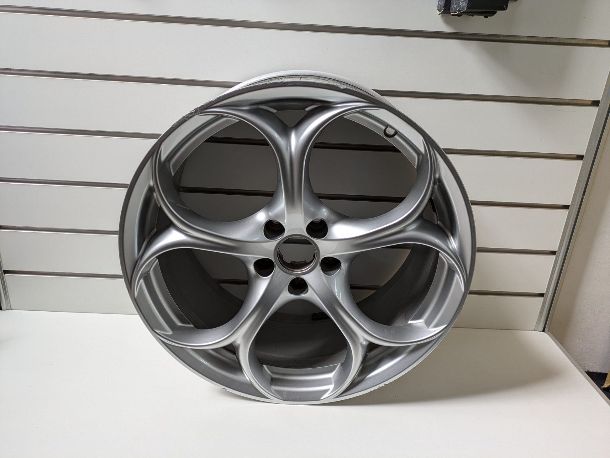 Genuine 19" x 8.5" Front Wheel Alfa Romeo Guilia Quadrifoglio 2015 - 2022 Used