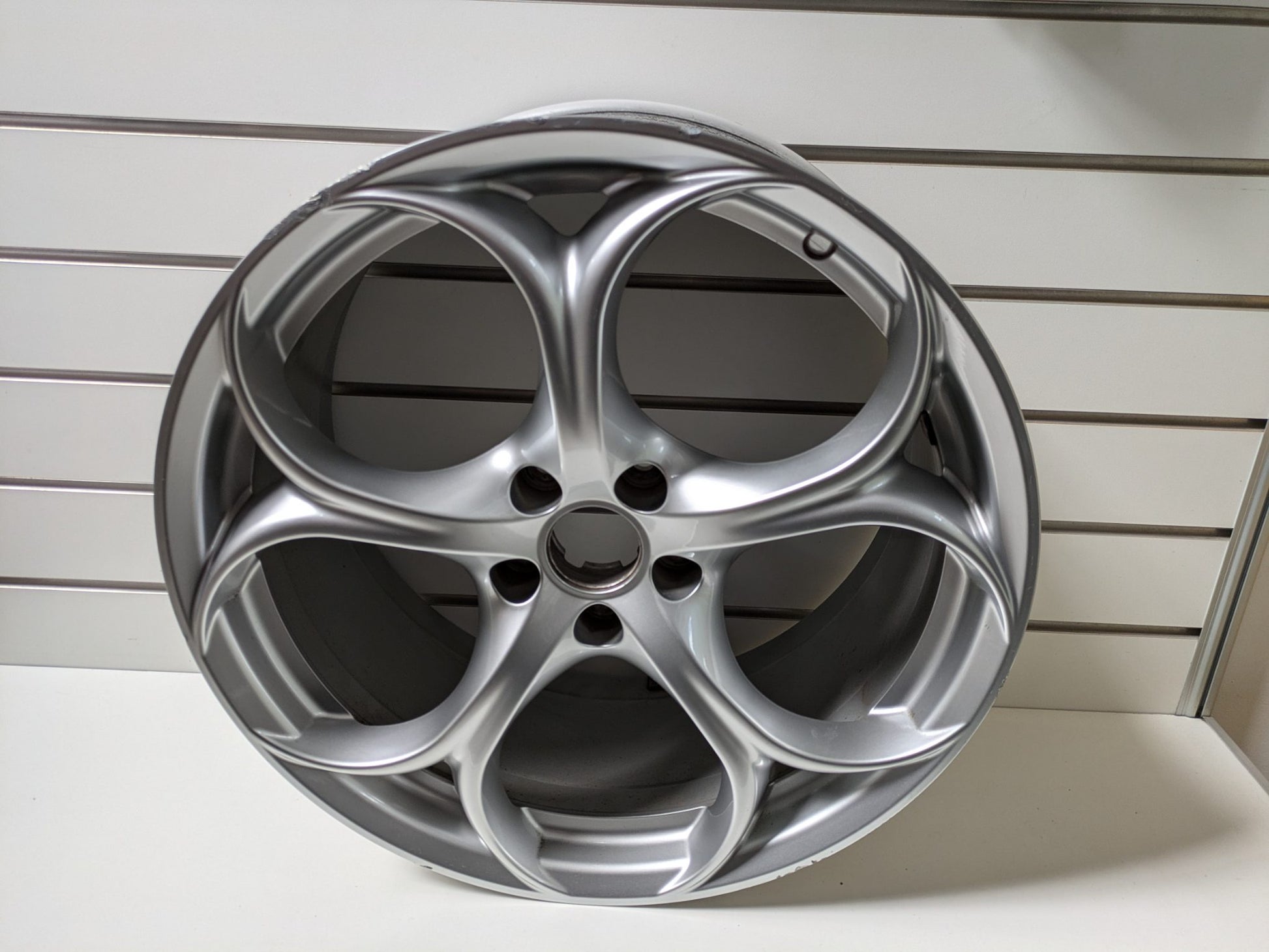 Genuine 19" x 8.5" Front Wheel Alfa Romeo Guilia Quadrifoglio 2015 - 2022 Used