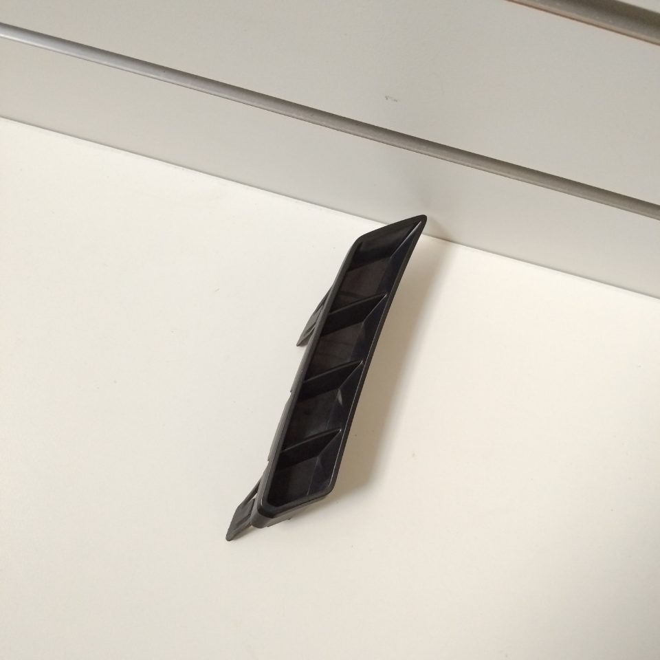 Genuine LH Rear Diffuser Trim Vent Cover Audi RS4 Avant B9 8W PFL 2017-2019 Used