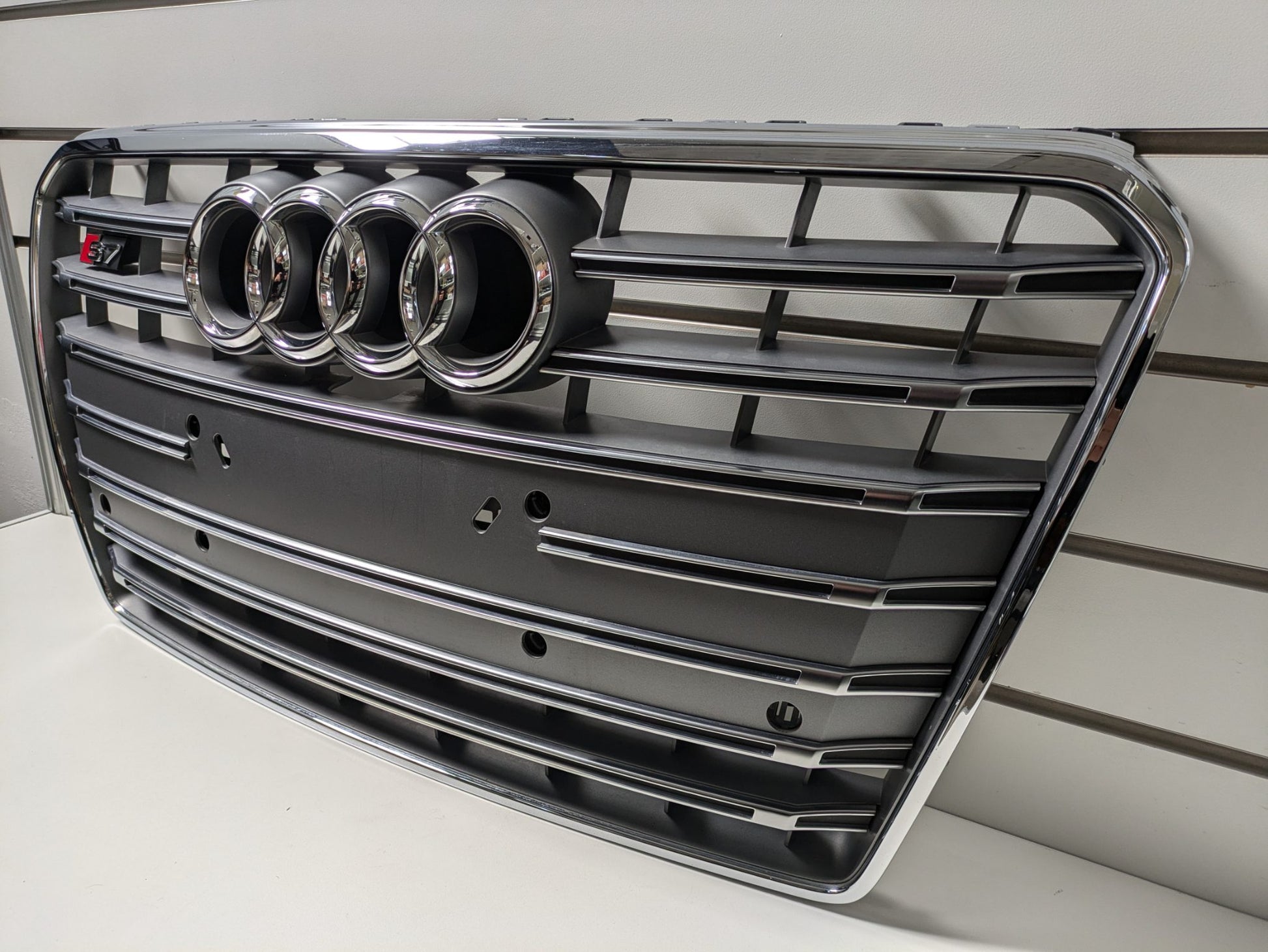 Genuine Front Bumper Grill Audi S7 PFL 4G8 2012-2014 Used