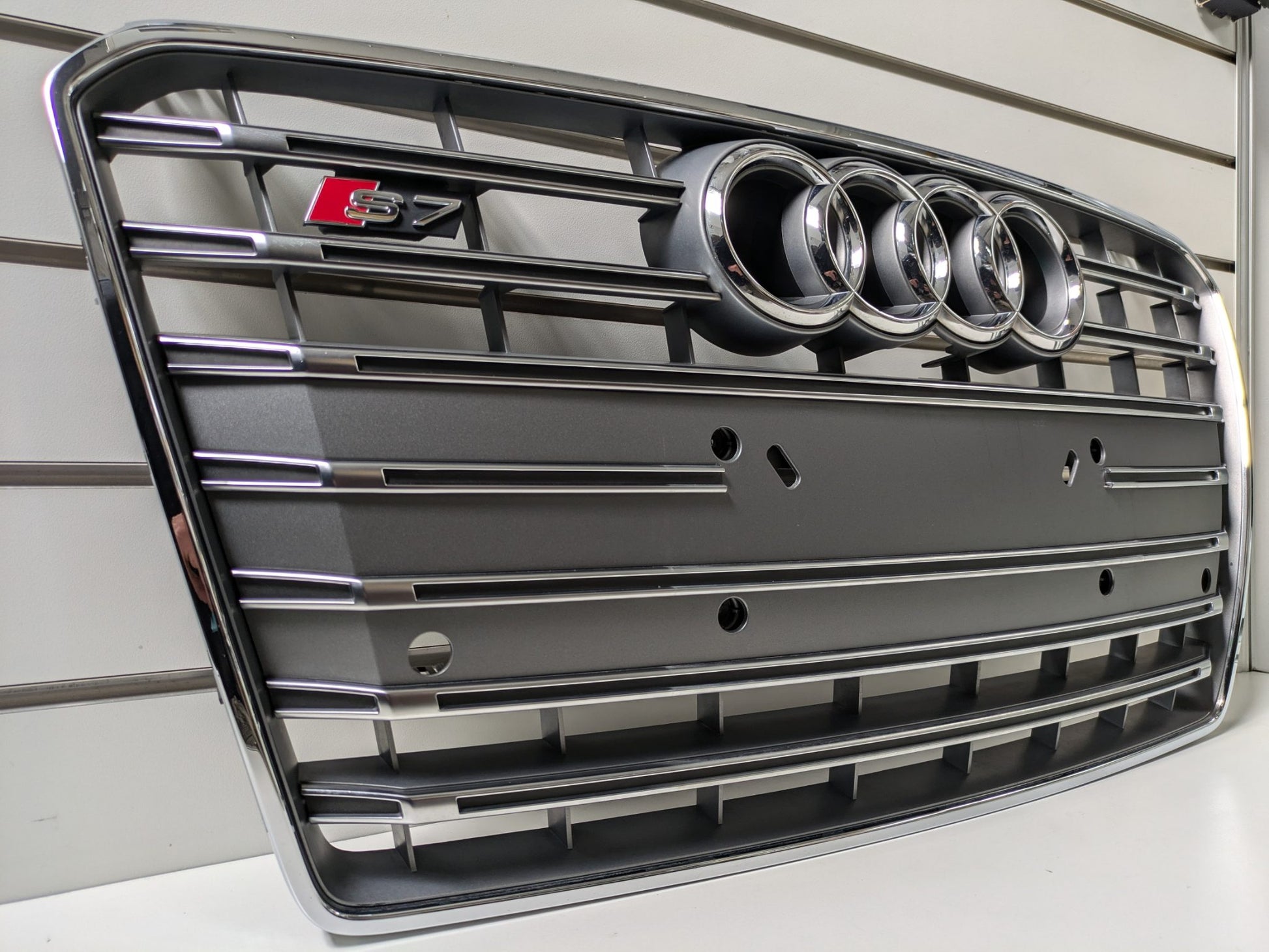 Genuine Front Bumper Grill Audi S7 PFL 4G8 2012-2014 Used
