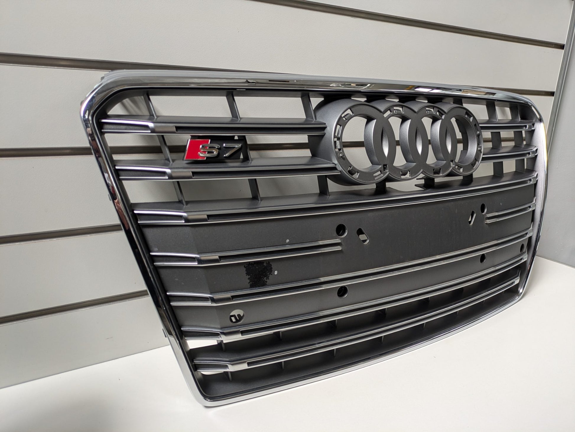 Genuine Front Bumper Grill Audi S7 Pre facelift 4G8 2012-2014 Used