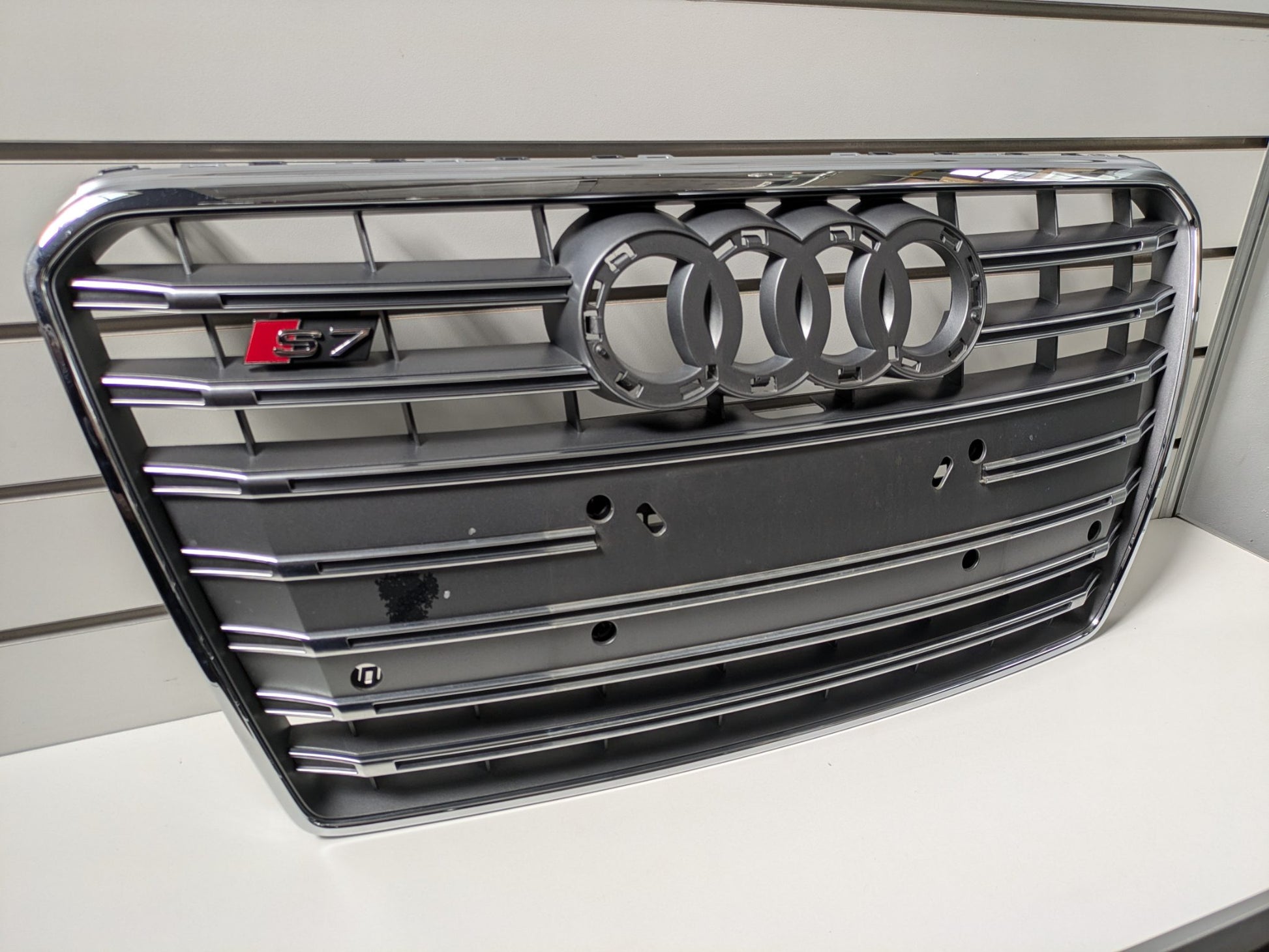 Genuine Front Bumper Grill Audi S7 Pre facelift 4G8 2012-2014 Used