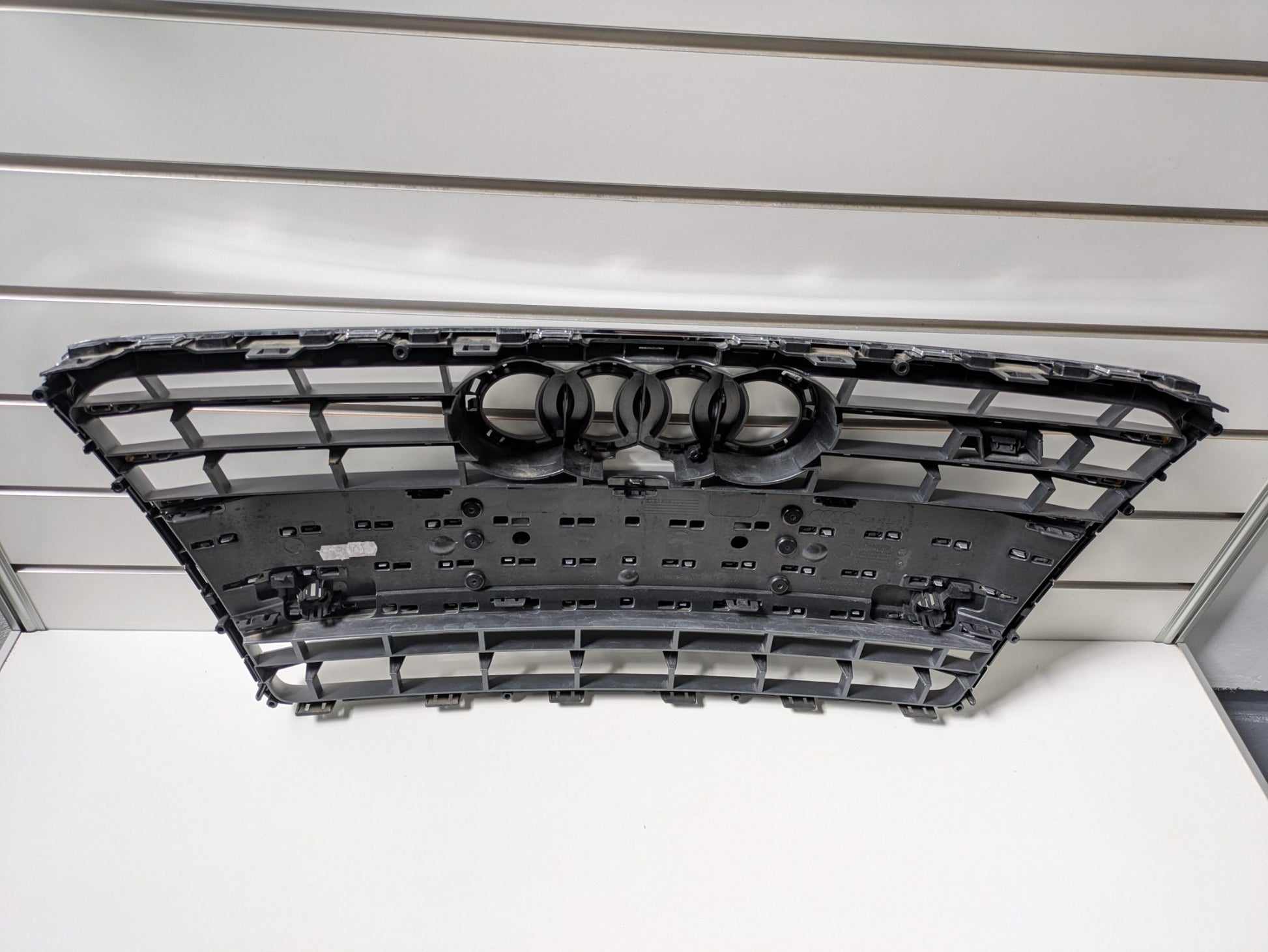 Genuine Front Bumper Grill Audi S7 Pre facelift 4G8 2012-2014 Used
