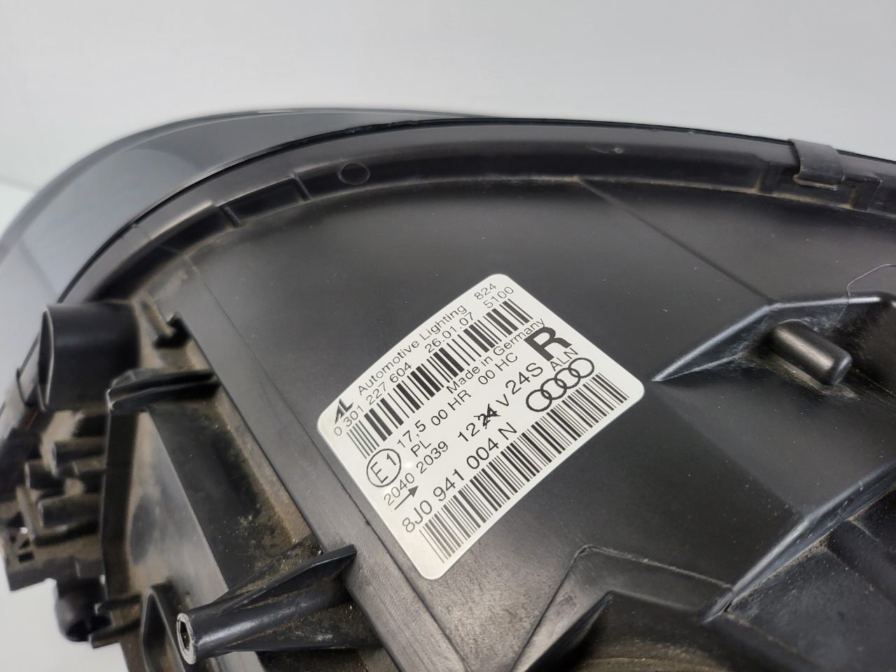 Genuine RH Headlight Audi TT 8J 2006-2014 Used