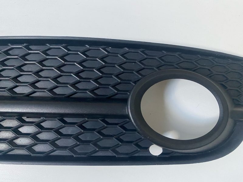 Genuine LH Lower Grill Audi TT MKII 8J 2006 - 2010 Used