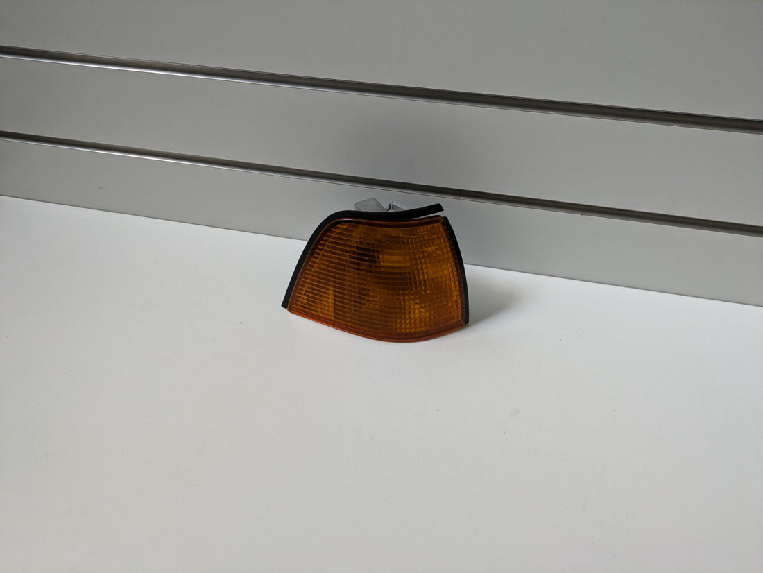Genuine RH Corner Indicator Light Bmw 3 Series E36 1992 - 1998 Used