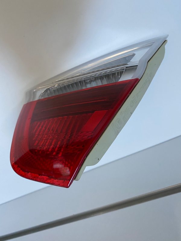 Genuine RH Taillight BMW 3 series E90 2005-2008 Used
