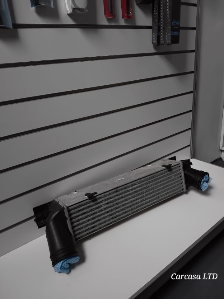 Genuine OEM intercooler FMIC BMW E90 E92 E93 E82 E88 335i 135i 2006 - 2010 Used