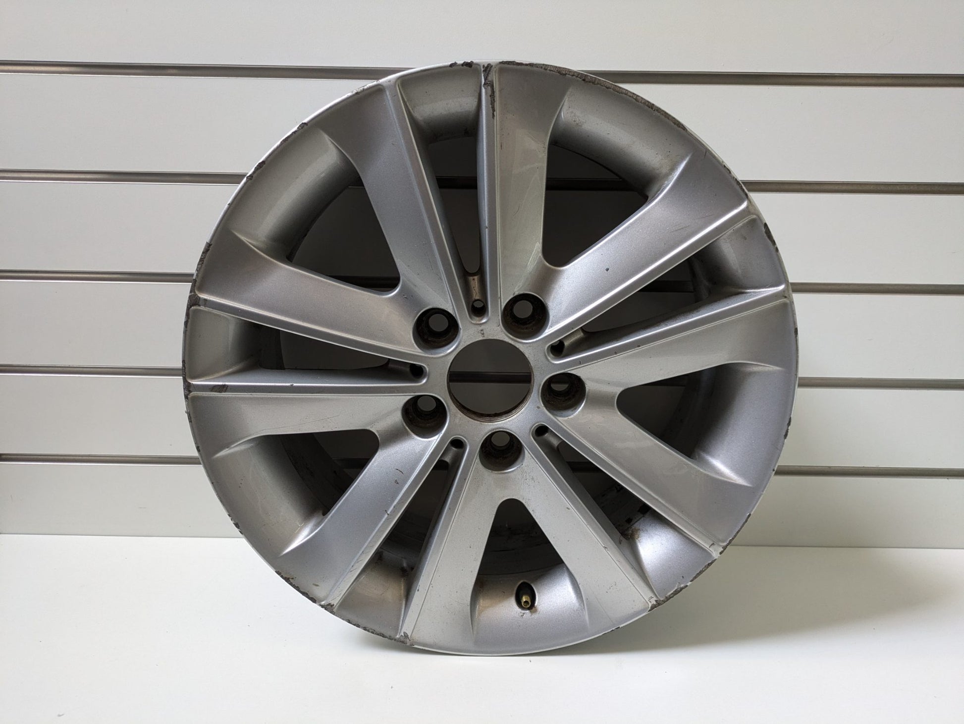 Genuine 17" x 7" Wheel BMW Style 141 1 Series E87 Used