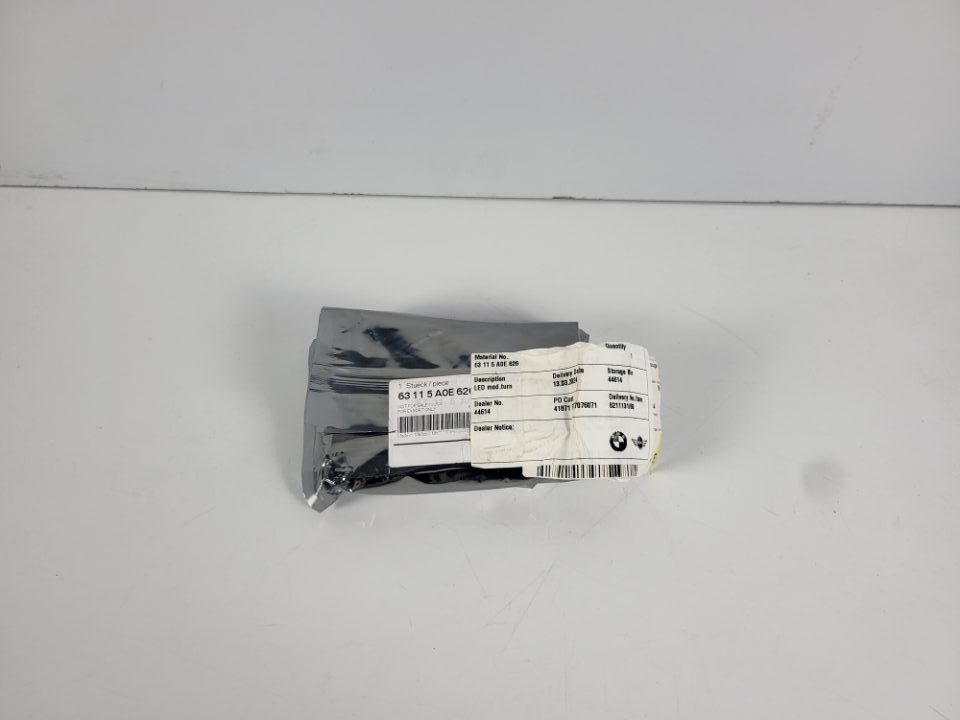 Genuine RH Turn Signal & DRL LED Module BMW X3 G01 M F97 X4 G04 F98 G08 iX3 2021 - 2024 New