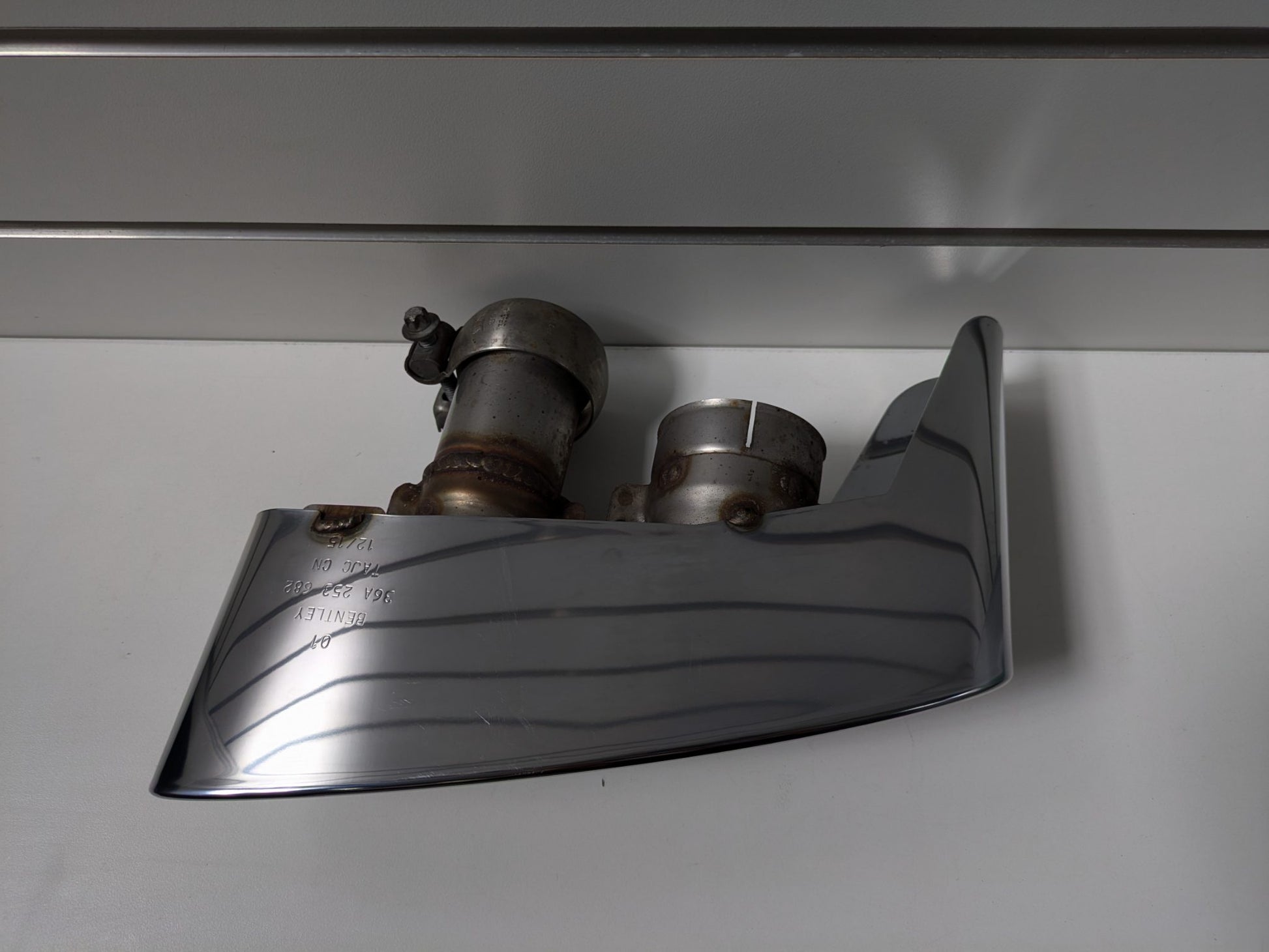 Genuine RH Exhaust Pipe Tip Bentley Bentayga 2015 - 2020 Used