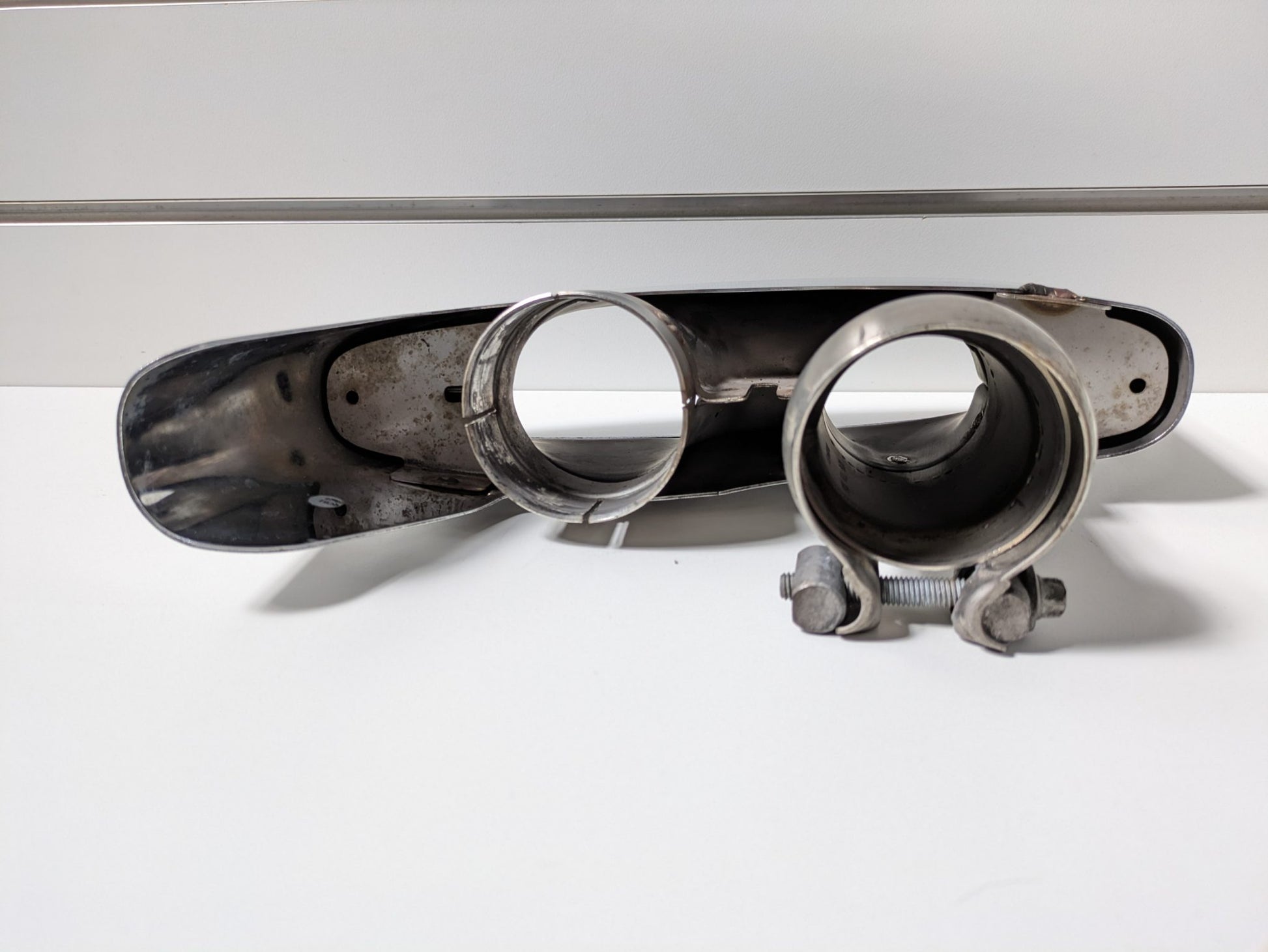 Genuine RH Exhaust Pipe Tip Bentley Bentayga 2015 - 2020 Used