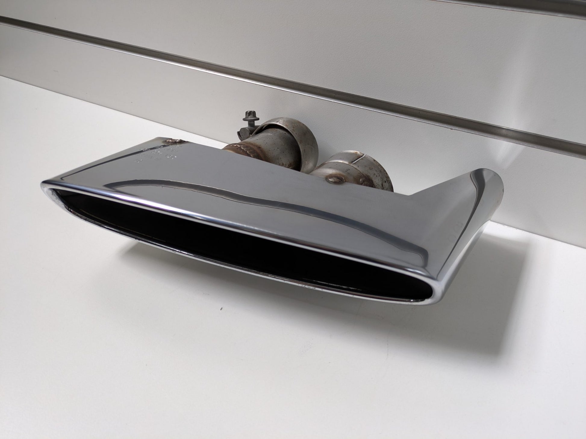 Genuine RH Exhaust Pipe Tip Bentley Bentayga 2015 - 2020 Used