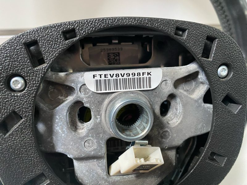 Genuine Steering Wheel and Air Bag C6 Chevrolet Corvette 2005–2011 Manual Used