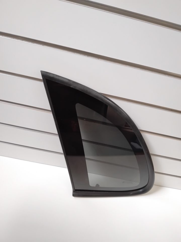 Genuine LH Quarter Window Glass Chrysler PT Cruiser 2001-2010 Used