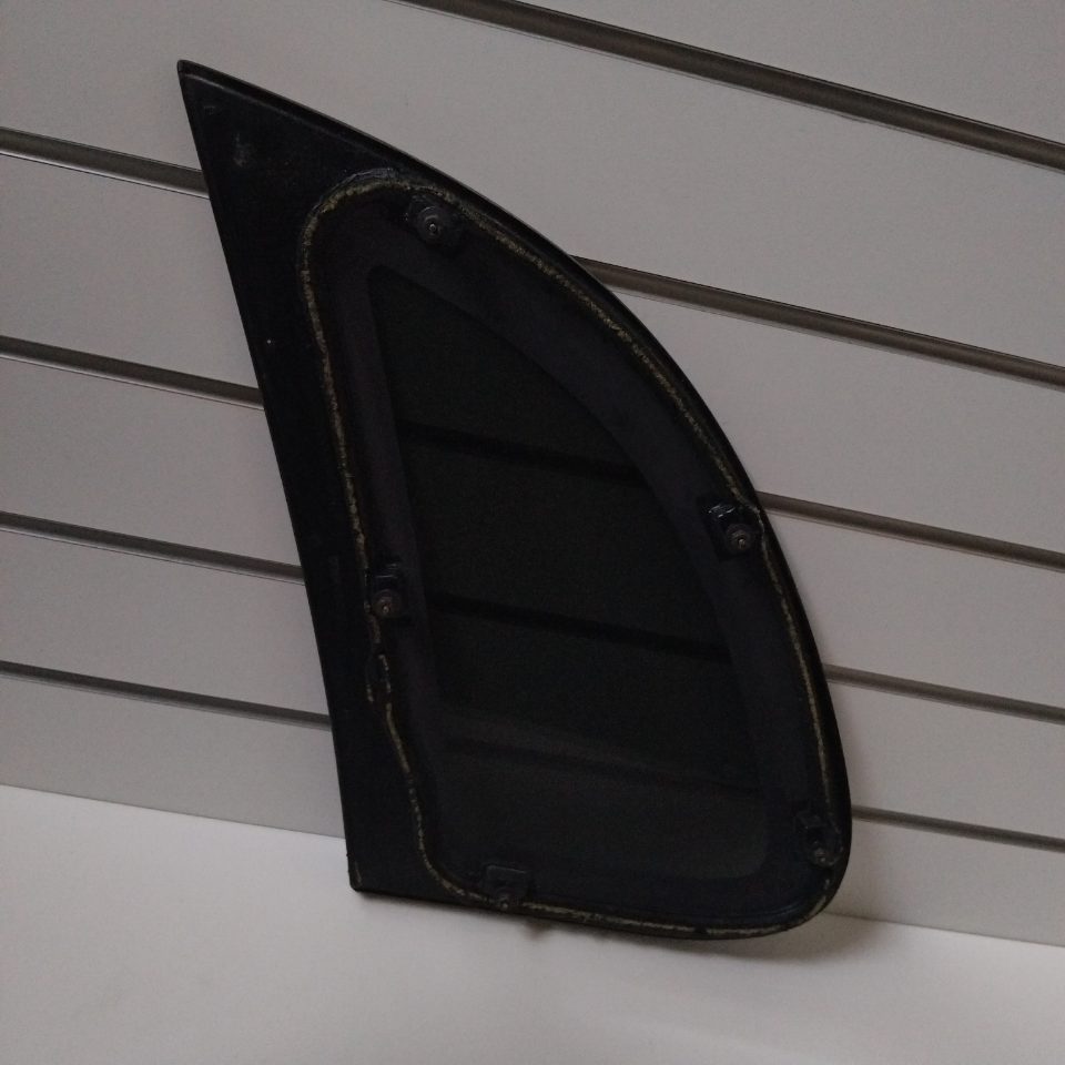 Genuine RH Quarter Window Glass Chrysler PT Cruiser 2001-2010 Used
