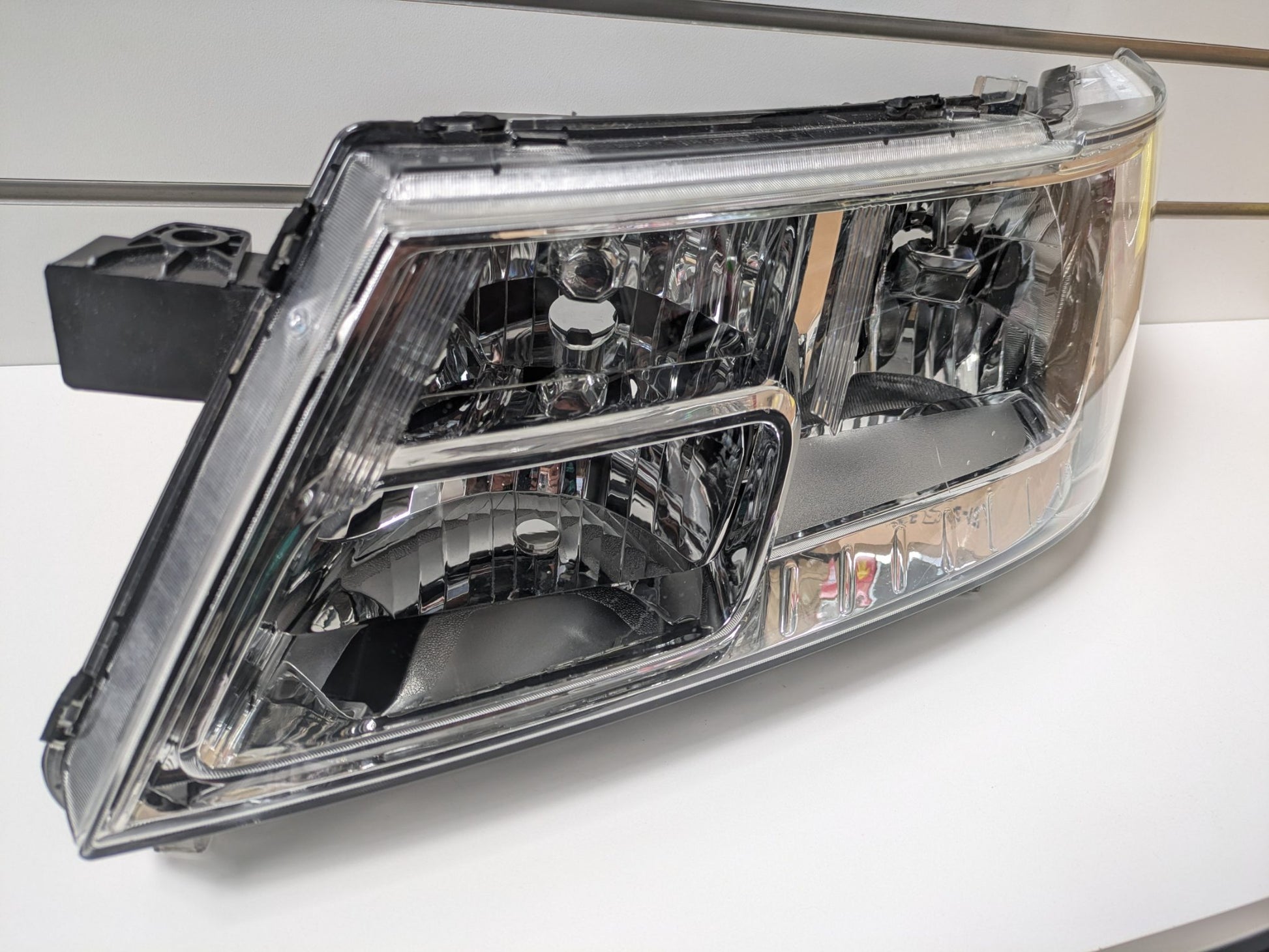 Genuine LH Headlight Dodge Journey PFL 2009 - 2020 New