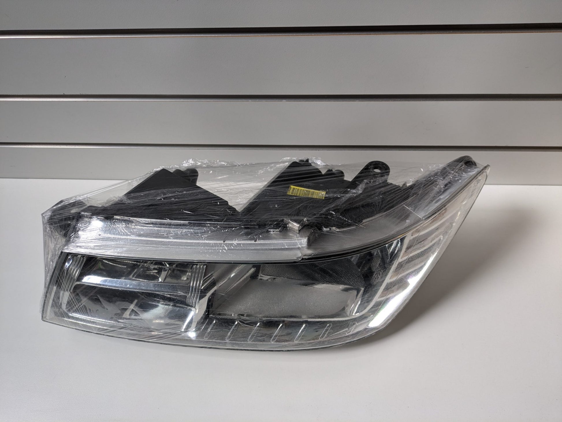 Genuine LH Headlight Dodge Journey PFL 2009 - 2020 New