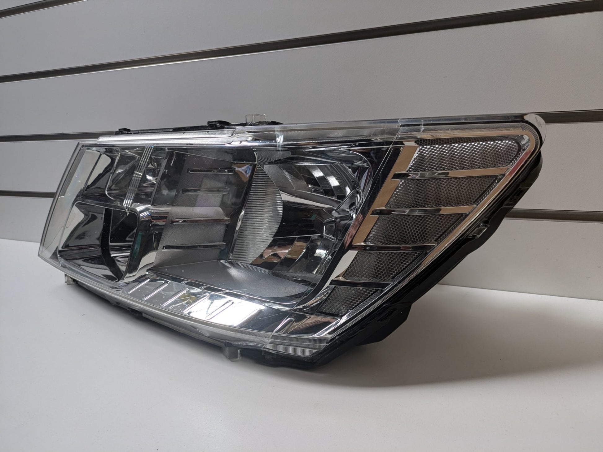 Genuine LH Headlight Dodge Journey PFL 2009 - 2020 New