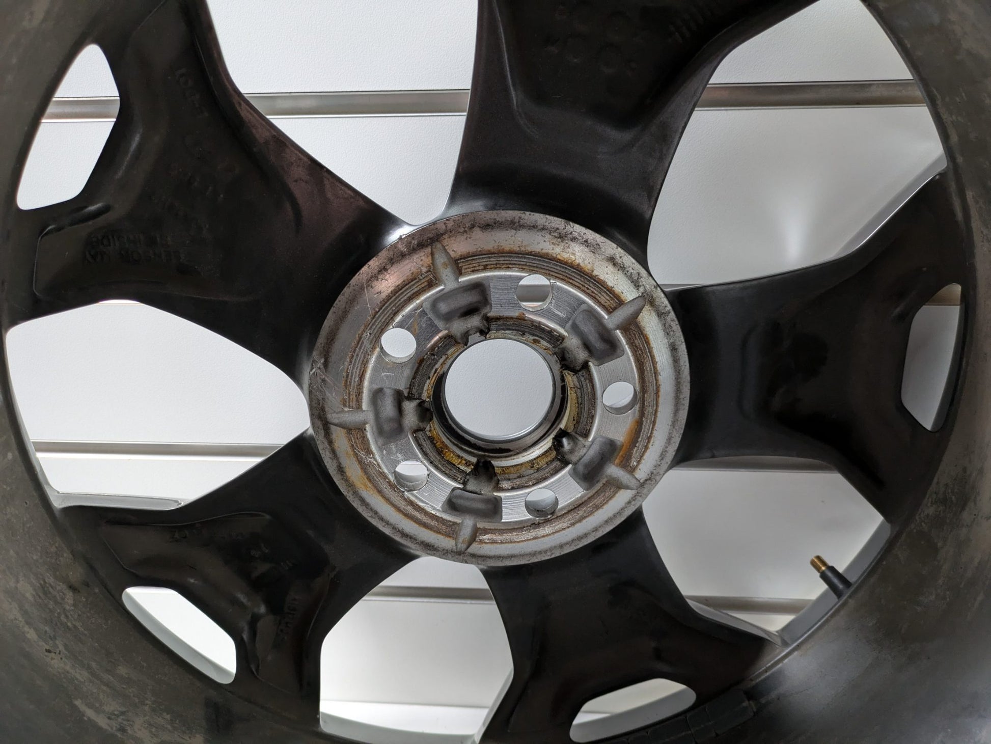 Genuine 19" x 8" Wheel Ford Escape / Kuga 5-spoke Luster Nickel C520 2012 - 2019 Used