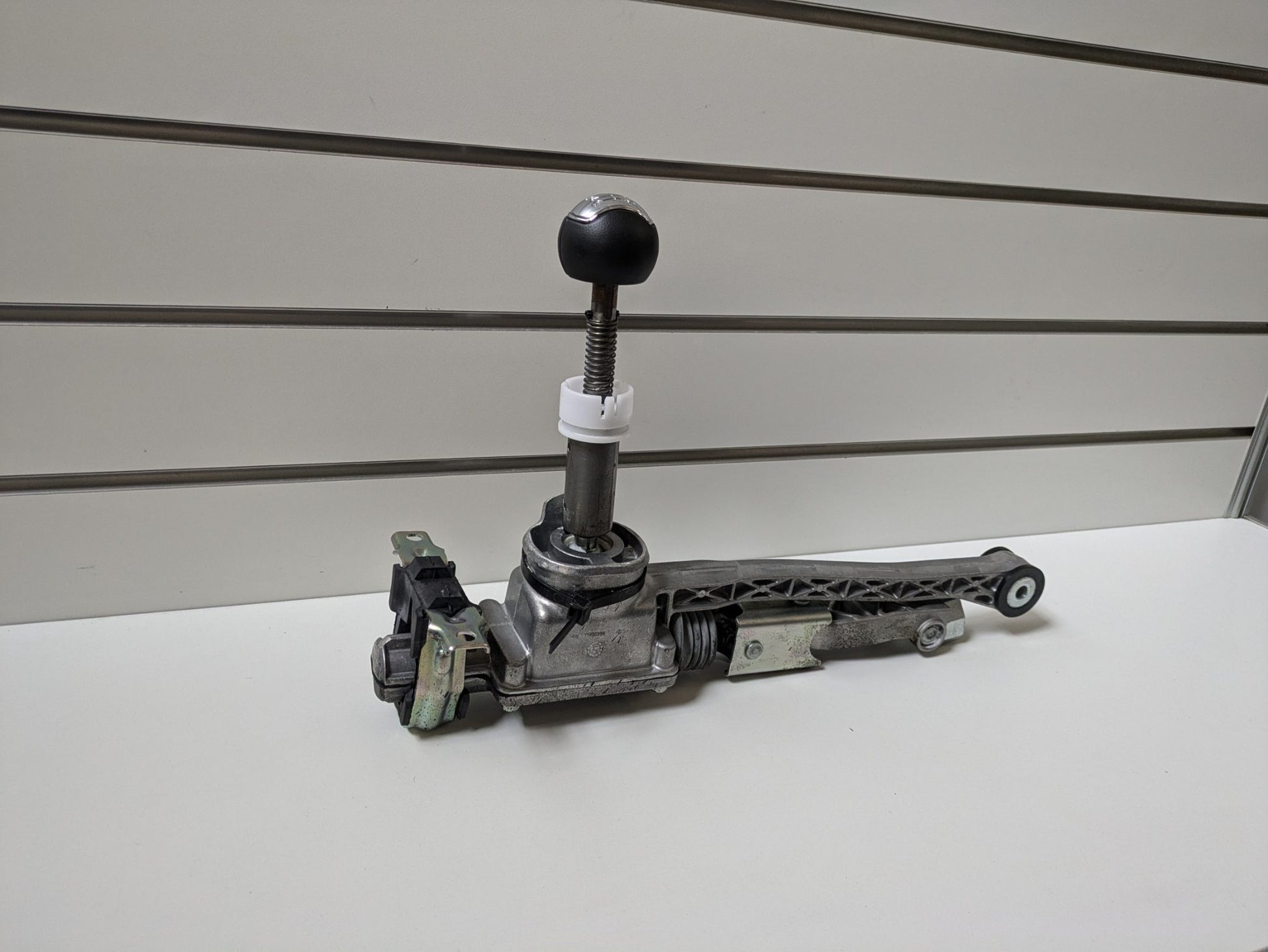 Genuine 6 Speed Gear Shifter Assembly Ford Mustang GT S550 2015 - 2023 Used