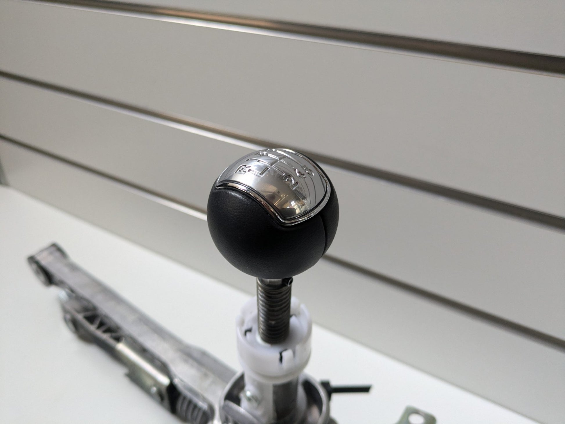 Genuine 6 Speed Gear Shifter Assembly Ford Mustang GT S550 2015 - 2023 Used