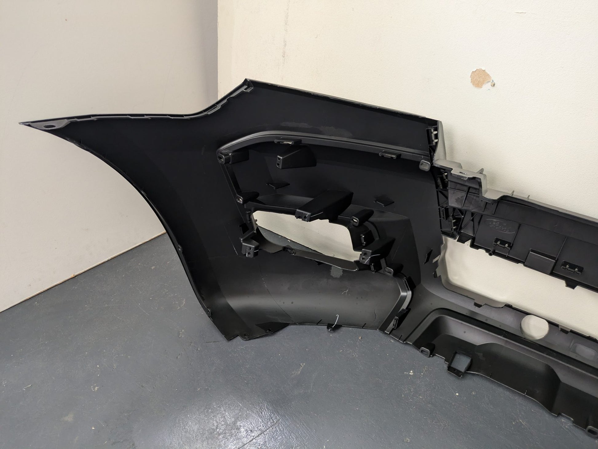 Genuine Front Bumper Ford Ranger Wildtrack PX2 2015 - 2019 New
