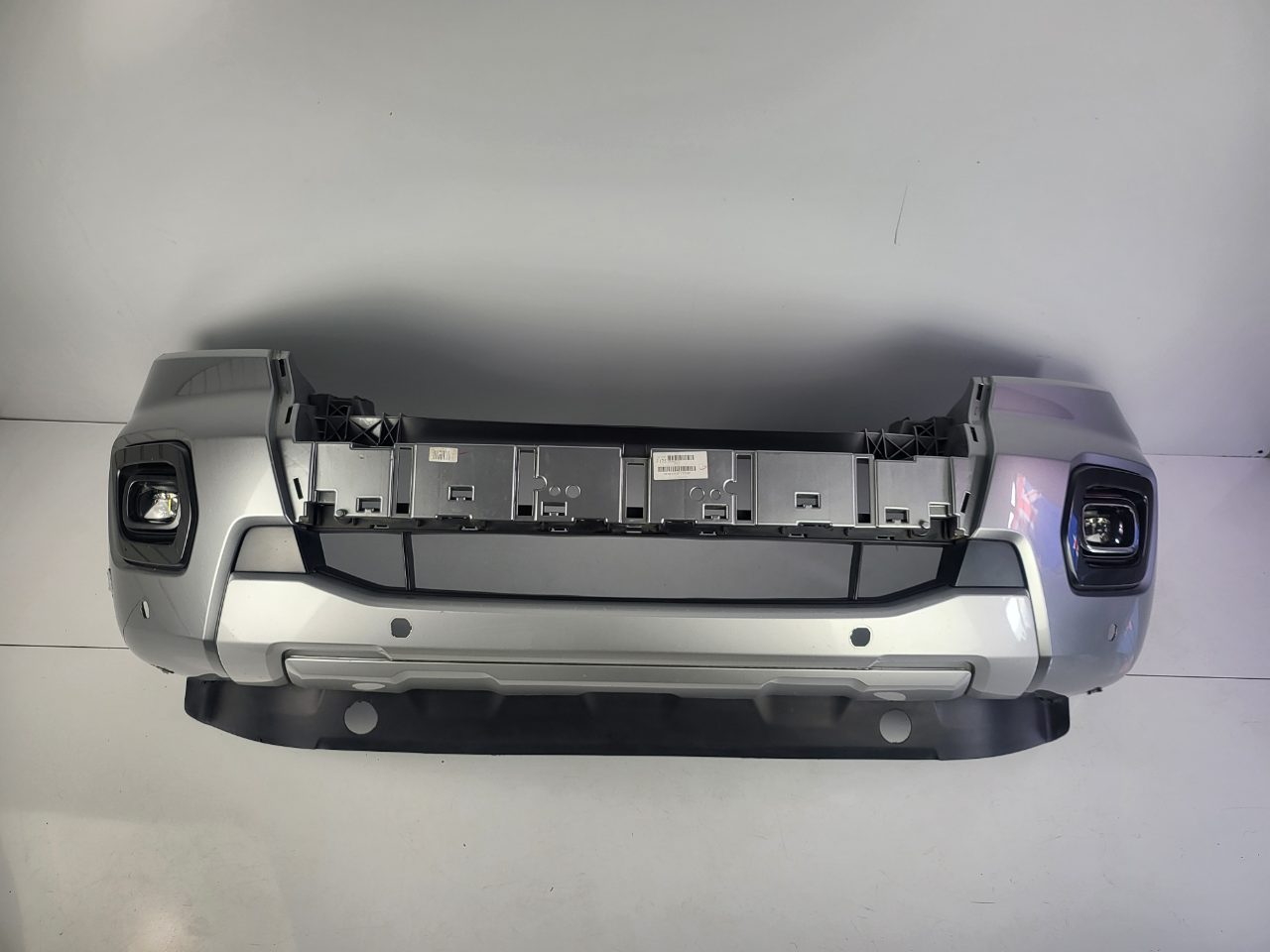 Genuine Front Bumper Assy Ford Ranger Wildtrak PX3 2018-2022 Used