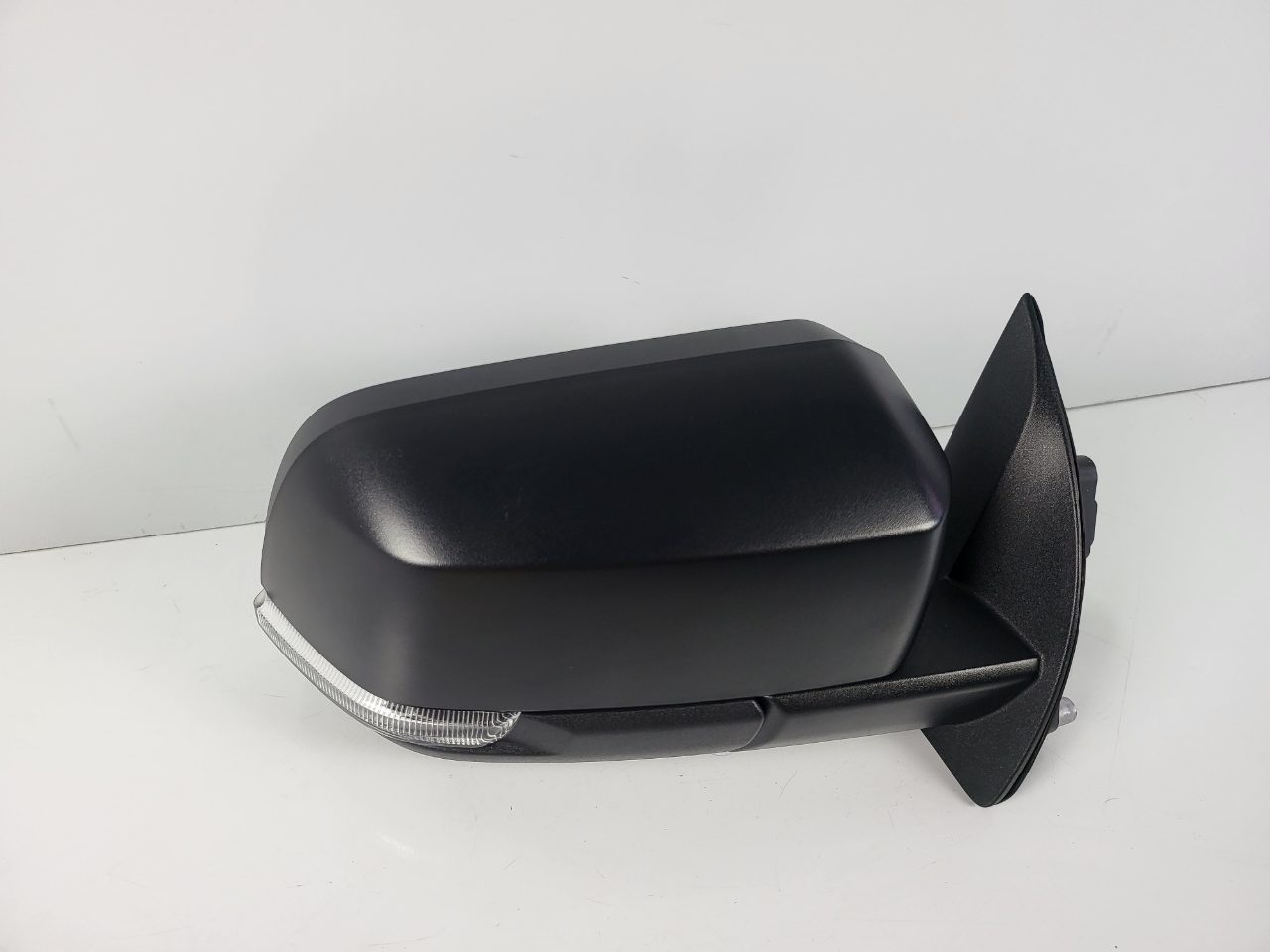 Genuine RH Mirror Ford Ranger XL Next Gen 2022 - 2025 Used