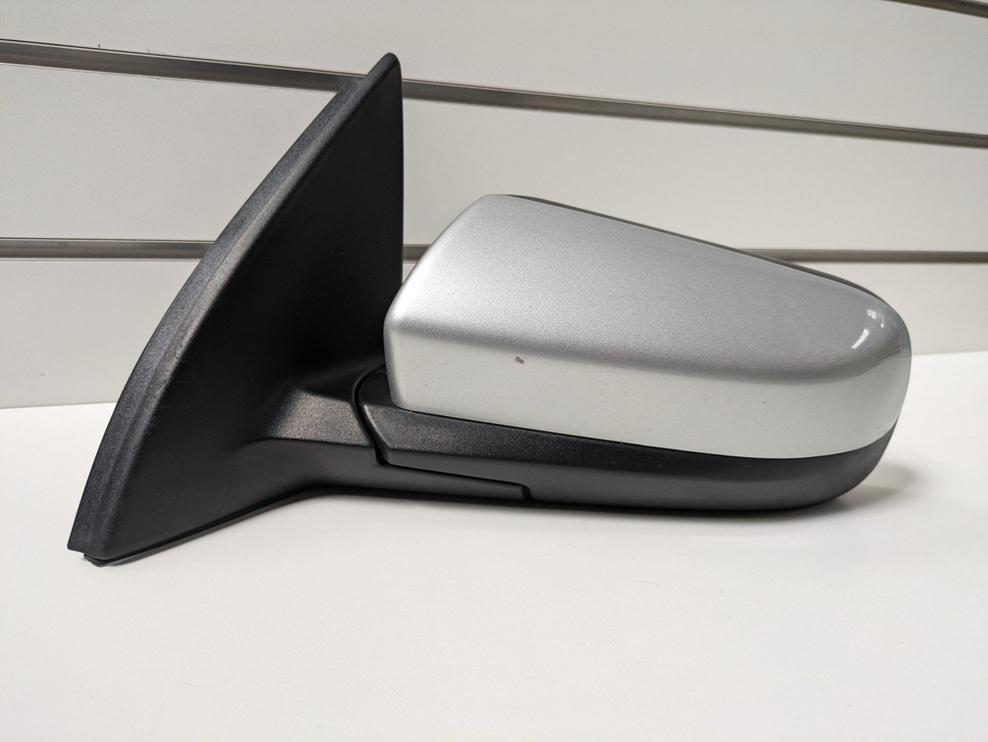 Genuine LH Side Door Mirror Holden Commodore VZ VY 2002 - 2007 Used