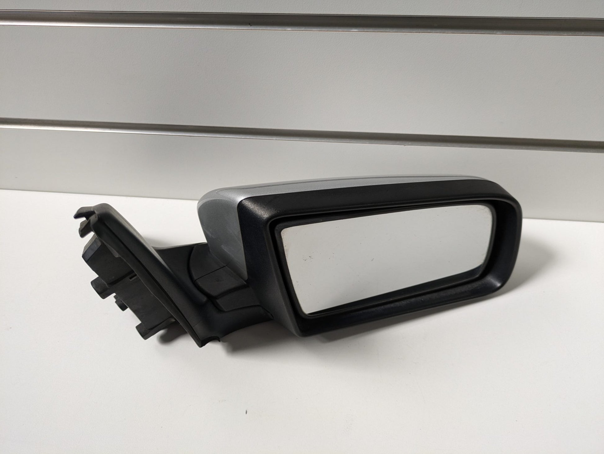 Genuine RH Side Door Mirror Holden Commodore VZ VY 2002 - 2007 Used