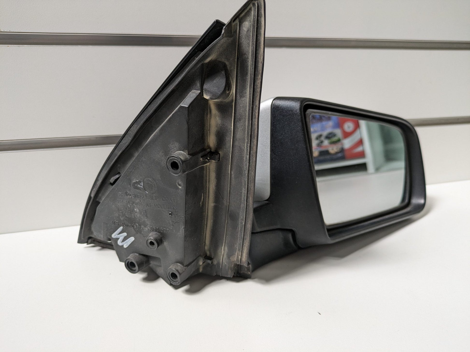 Genuine RH Side Door Mirror Holden Commodore VZ VY 2002 - 2007 Used