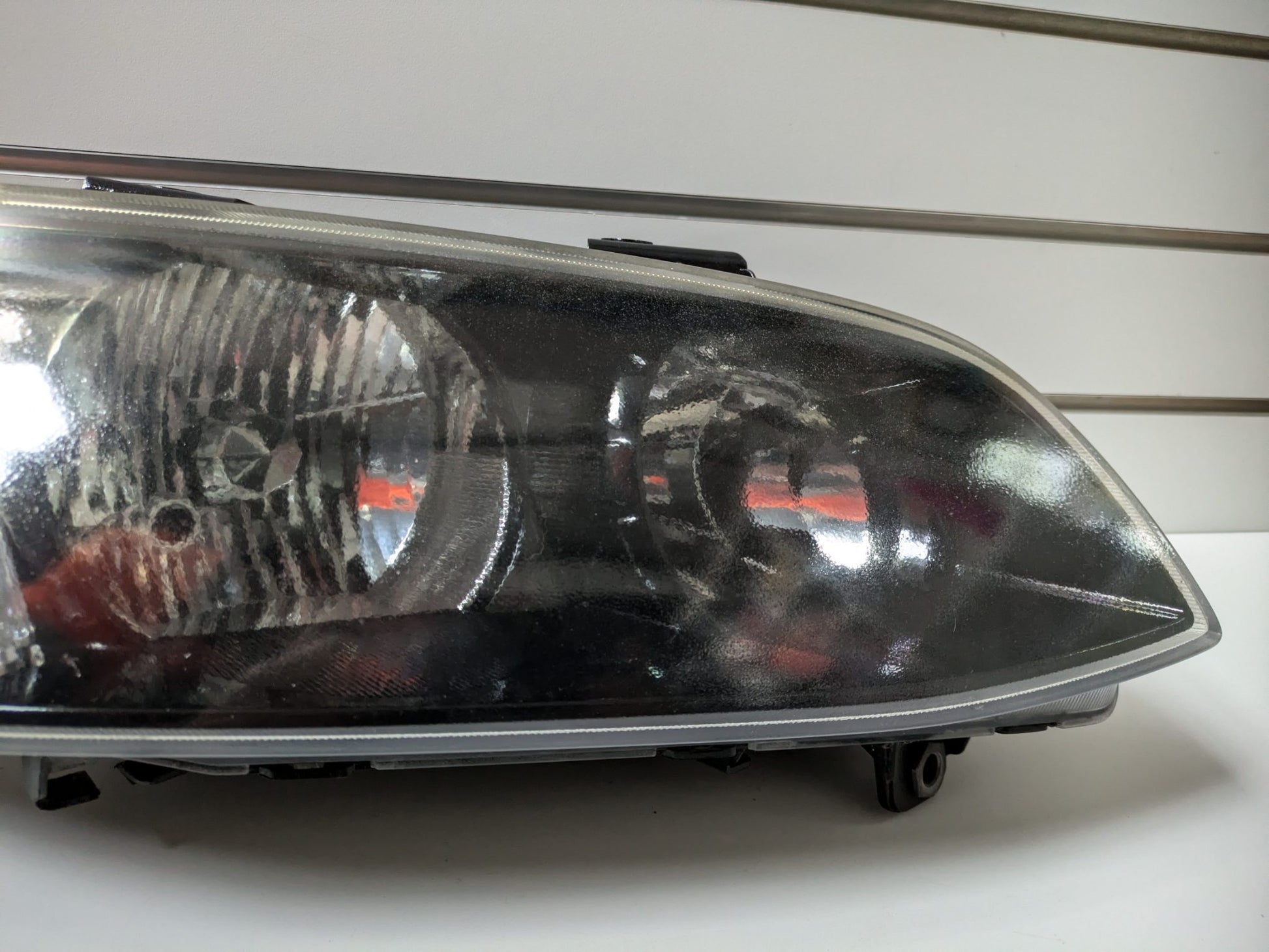 Genuine RH Headlight Holden Commodore Ve Series 2 VEII FL 2010 - 2013 Used