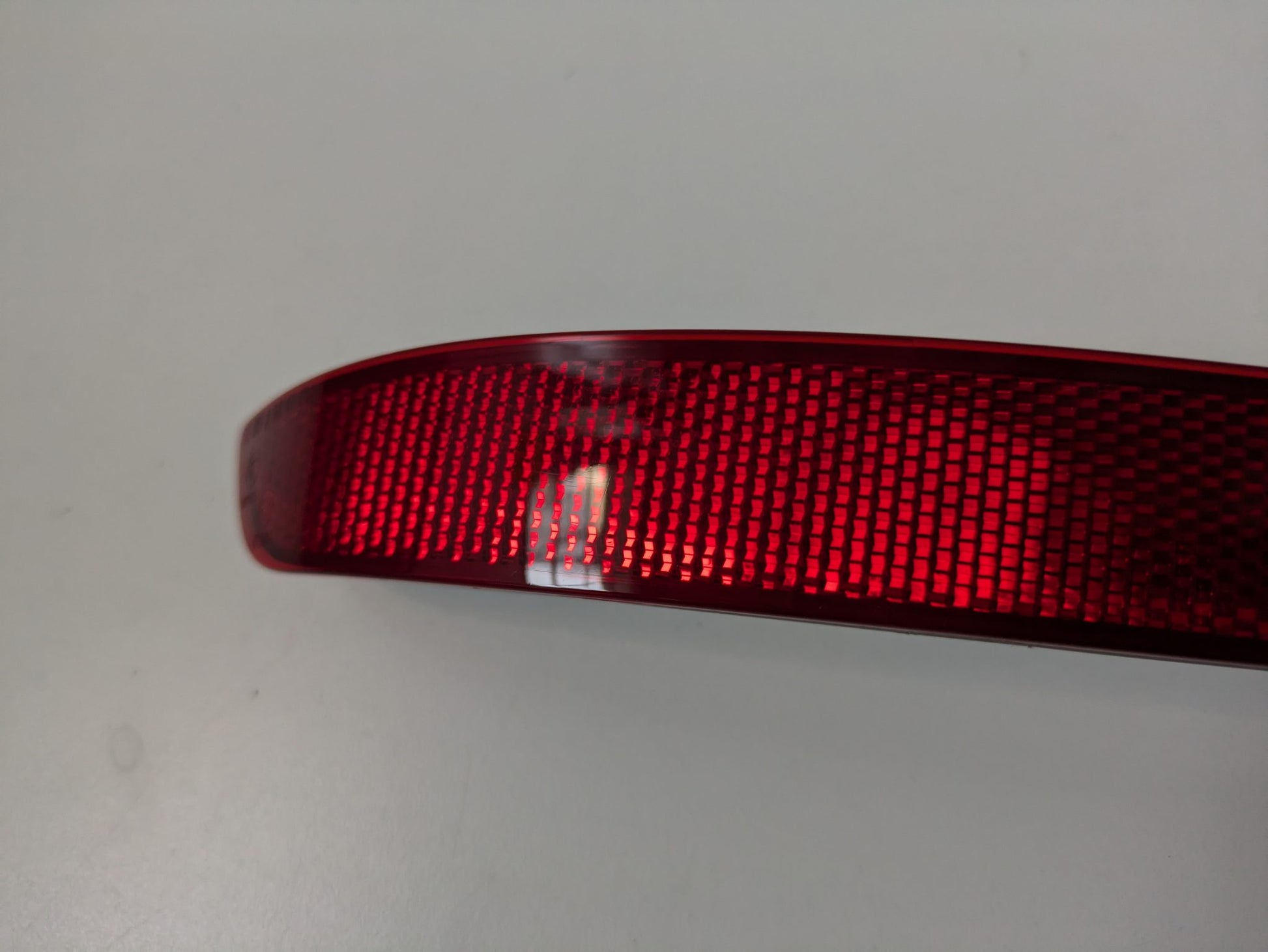 Genuine Left Rear Tail Reflector Holden Equinox 2018–2021 Used