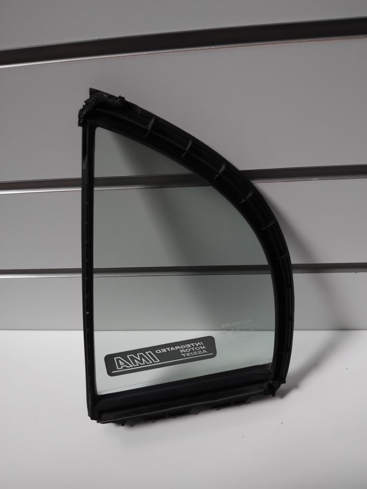Genuine RHR Quarter Window Glass Honda Civic FD 8th Generation 2006-2011 Used