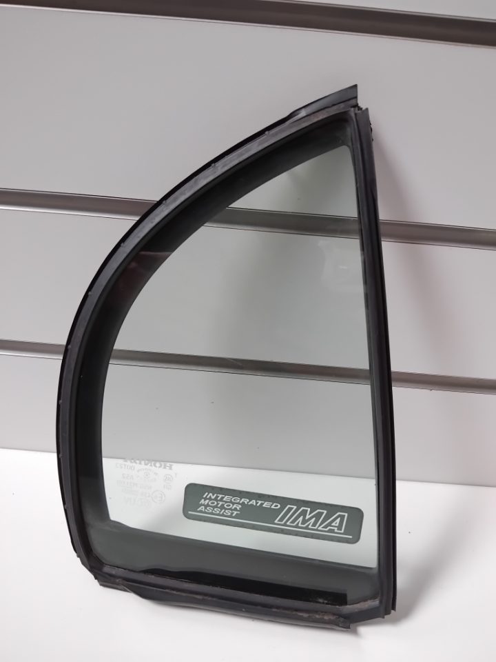 Genuine RHR Quarter Window Glass Honda Civic FD 8th Generation 2006-2011 Used