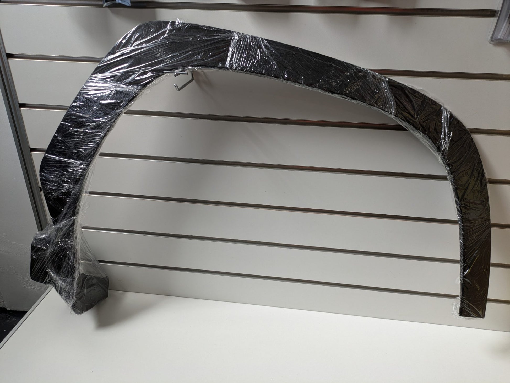 Genuine Right Fender Arch Trim Hyundai Tucson NX4 2020 - 2024 Used