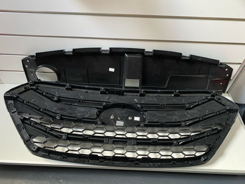 Genuine Front Radiator Grill Hyundai ix35 Upgrade 2009–2015 Used