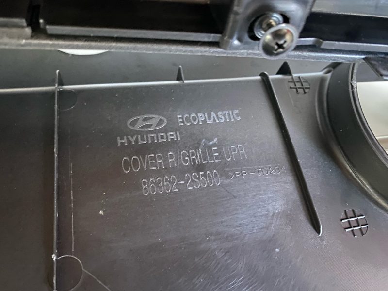 Genuine Front Radiator Grill Hyundai ix35 Upgrade 2009–2015 Used