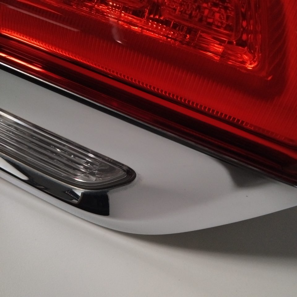 Genuine LH Inner Taillight Jeep Grand Cherokee Facelift WK2 2014-2021 Chrome Used