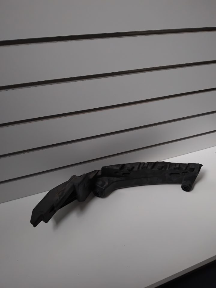 Genuine Front LH Bumper Bracket Jeep Grand Cherokee WK2 2011-2020 Used