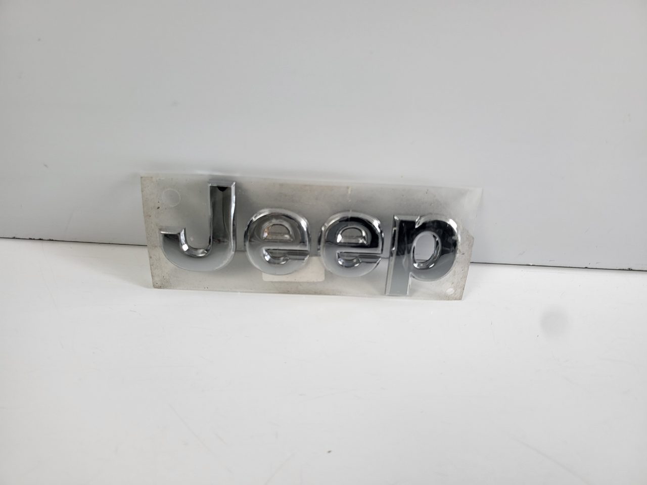 Genuine Badge Jeep Wrangler Grand Cherokee Liberty Patriot 2005 - 2018  NEW