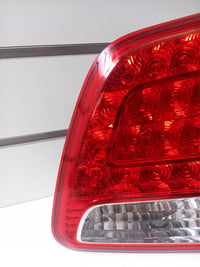 Genuine RH Inner Bootlid Light LED Kia Sorento XM 2009 - 2012 Pre Facelift Used