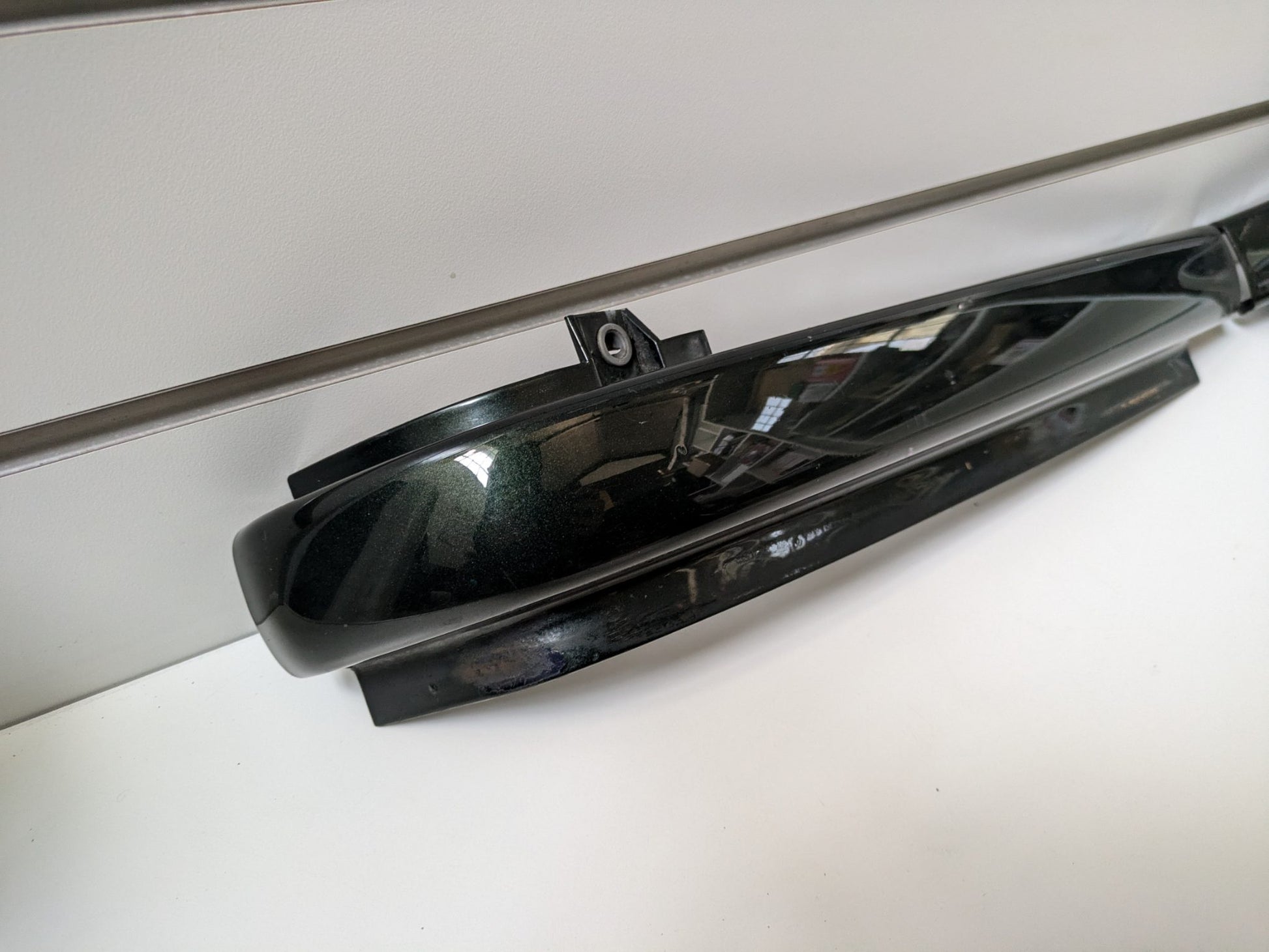 Genuine LH & RH Finisher Trim Molding Land Rover Discovery L318 1998 - 2001 Used