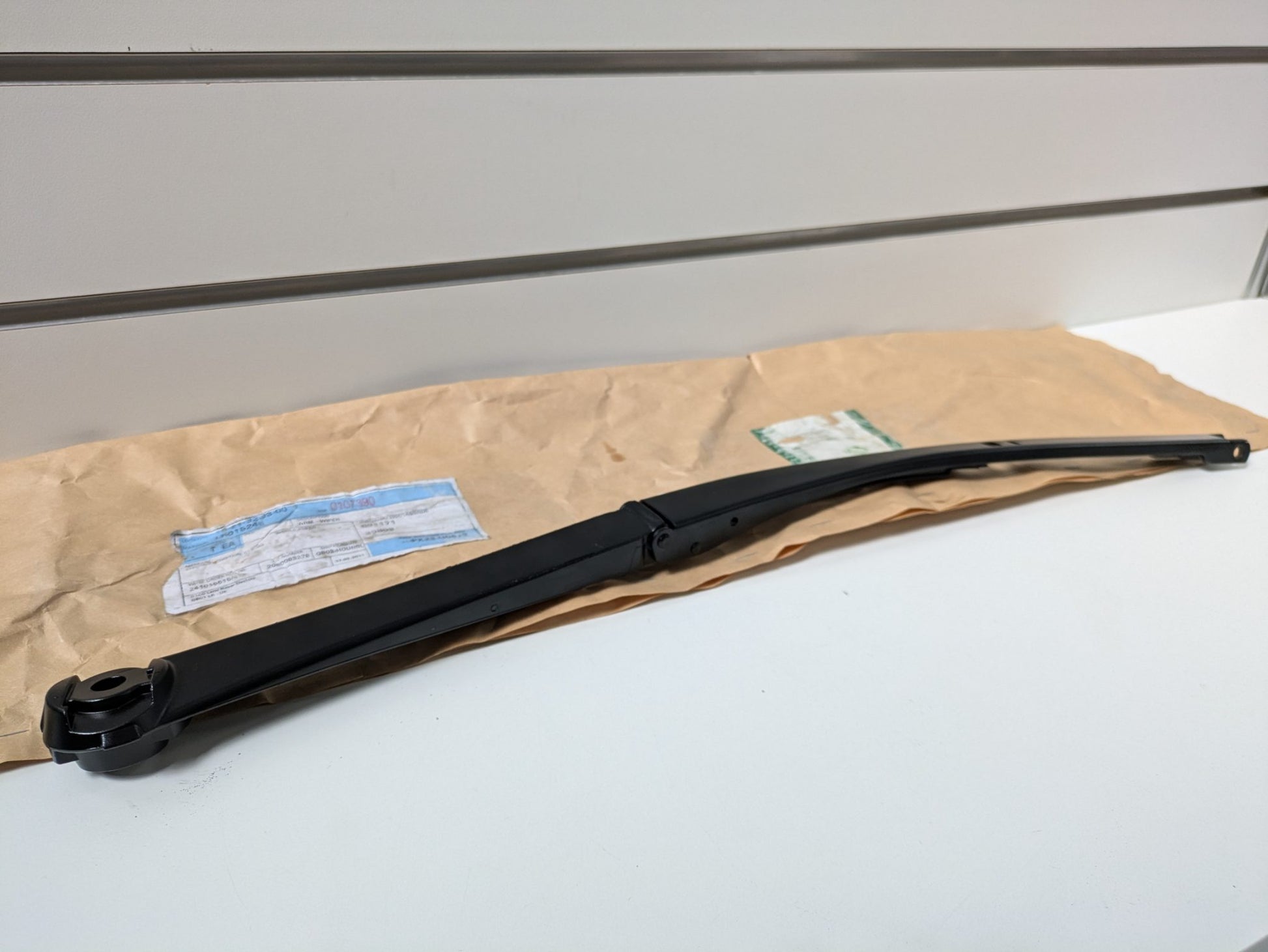 Genuine RH Windshield Wiper Arm Land Rover Range Rover III L322 2001 – 2012 New