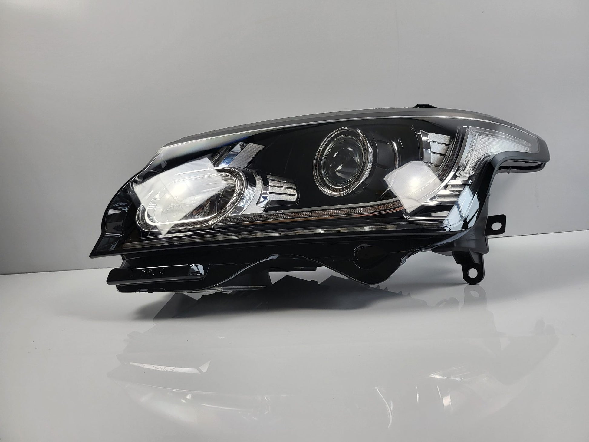Genuine LH Headlight Range Rover L405 2012 - 2017 New